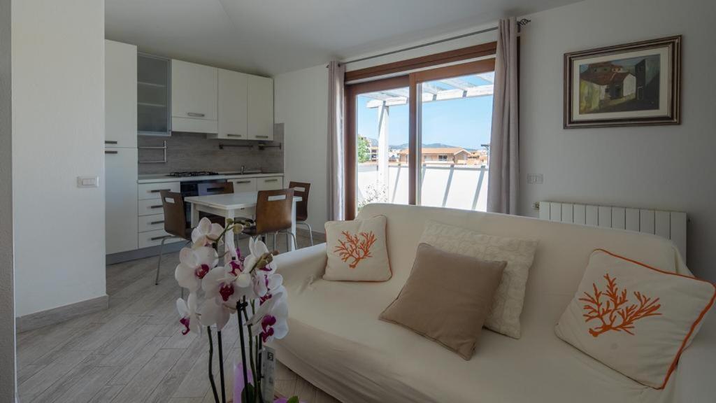 Appartamento Via Alloro 44 Olbia Esterno foto