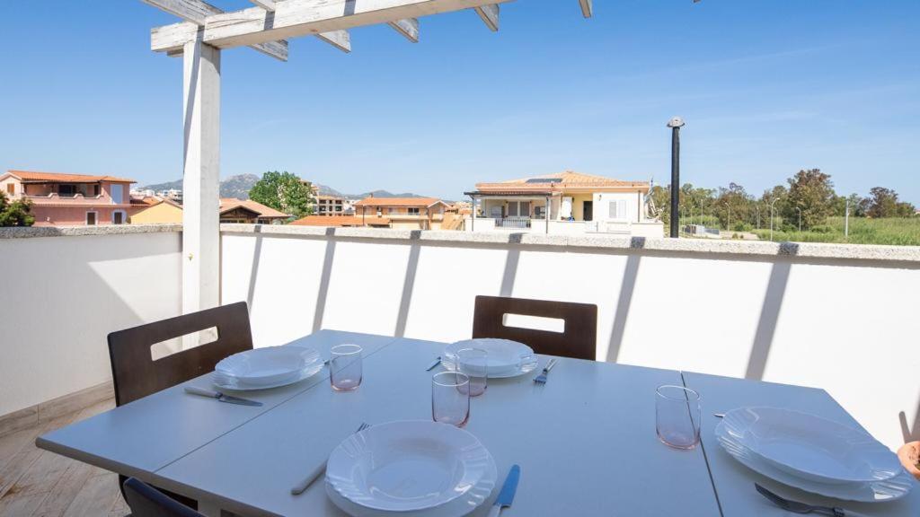 Appartamento Via Alloro 44 Olbia Esterno foto